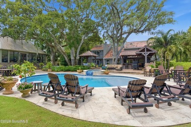 A Rare Private Compound on St. Simons Island An extraordinary - photo 2