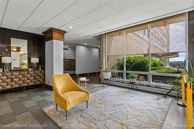 Welcome to this clean and cozy 2-bedroom, 1-bath co-op condo - photo 41