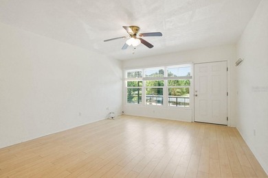 Some photos are virtually staged. Welcome to this beautifully - photo 8
