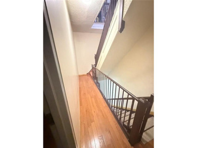 LOCATION! LOCATION! LOCATION! INVESTORS, GREAT OPPORTUNITY TO - photo 5