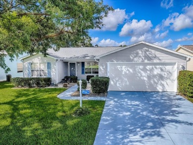 Lake Home Sale Pending in Lady Lake, Florida