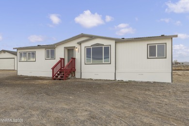 Lake Lahontan Home For Sale in Silver Springs Nevada