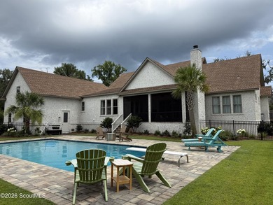 Welcome to 47 Dorsey Circle, the epitome of privacy and luxury! - photo 6