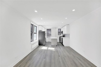 Welcome to this move-in ready first-floor studio co-op, offering - photo 3