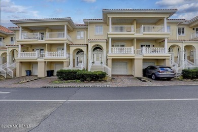 A Premiere Ocean View Townhouse You Don't Want to Miss! A - photo 3