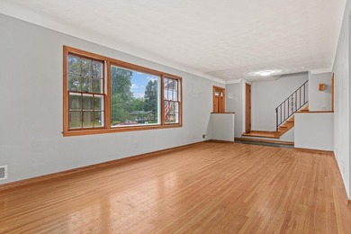 First time on the market! Lovingly maintained by the original - photo 5