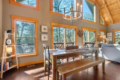 Welcome to 69 Holt Cottage Lane, an enchanting mountain retreat - photo 6