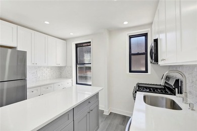 Welcome to this move-in ready first-floor studio co-op, offering - photo 9
