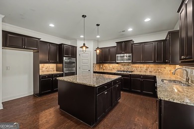 Welcome to your move-in-ready home! This well-maintained - photo 14