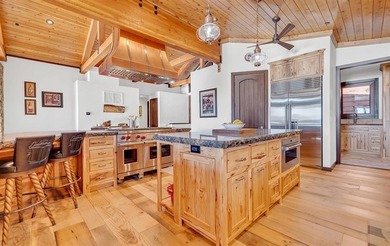 Welcome to your dream mountain retreat - a newer custom estate - photo 14