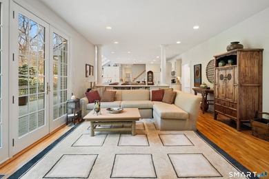 Exceptional custom-built 4 to 5 bedroom Colonial in desirable - photo 18