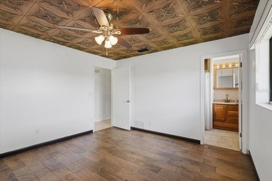 Welcome home to 10 Fenwick Lane, a charming starter home or - photo 18