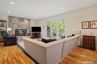 Exceptional custom-built 4 to 5 bedroom Colonial in desirable - photo 19