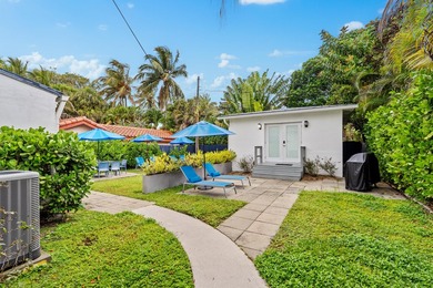 A Modern Coastal Home nestled in the prestigious Las Olas by the - photo 21