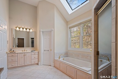 Exceptional custom-built 4 to 5 bedroom Colonial in desirable - photo 29