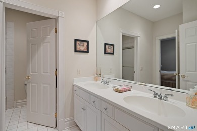 Exceptional custom-built 4 to 5 bedroom Colonial in desirable - photo 32