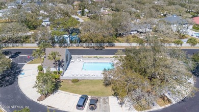 Tastefully decorated and fully furnished 2BR/2BA condo offering - photo 33