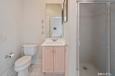 Exceptional custom-built 4 to 5 bedroom Colonial in desirable - photo 34