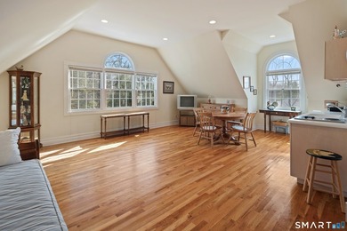 Exceptional custom-built 4 to 5 bedroom Colonial in desirable - photo 35