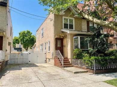 Semi Detached single family brick 3 bedroom home, 2 baths, large - photo 1