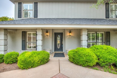 Beautiful 4-bedroom, 2.5-bath, two-story family home located on - photo 5