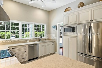 This furnished, well-maintained 3BR/2BA, 1,978 sq ft home offers - photo 8