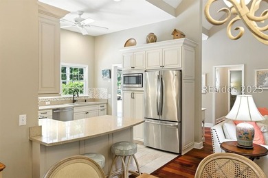 This furnished, well-maintained 3BR/2BA, 1,978 sq ft home offers - photo 9