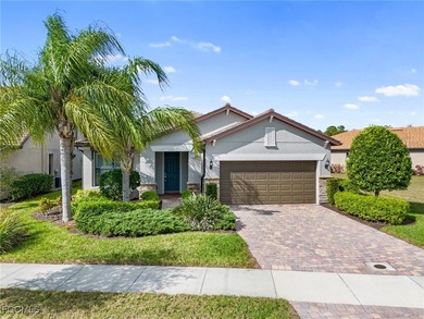 (private lake, pond, coastal) Home Sale Pending in Fort Myers Florida
