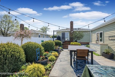 Charming detached ranch with fully finished detached garage - photo 5