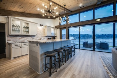 STUNNING & BEAUTIFULLY UPDATED multi-generational property HAS - photo 29