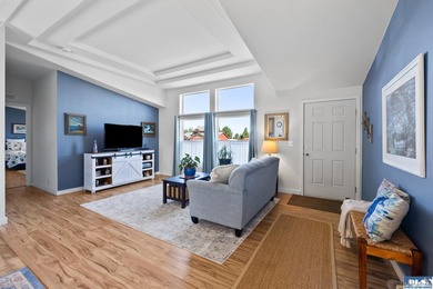 Welcome to this beautifully maintained 3-bedroom, 2-bath - photo 9