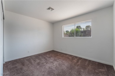 NICE NEIGHBORHOOD, NO HOA, WITH EVERYTHING CLOSE BY INCLUDING