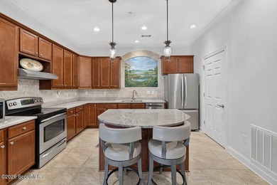 A rare opportunity to own a top-floor, rear corner residence in - photo 9
