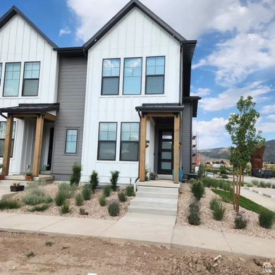Utah Lake Townhome/Townhouse For Sale in Eagle Mountain Utah