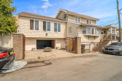 Proudly presenting a rare double lot opportunity in one of - photo 3