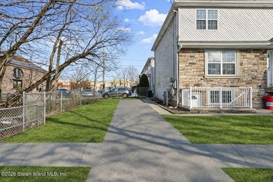 2 FAMILY Home HAS A 3 BEDROOM MAIN Unit & A 1 BEDROOM BASEMENT - photo 3