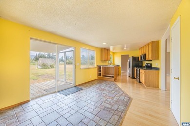 Nestled in the heart of the Olympic Peninsula, this unique 3 - photo 9