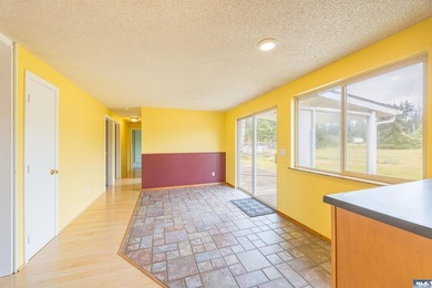 Nestled in the heart of the Olympic Peninsula, this unique 3 - photo 10