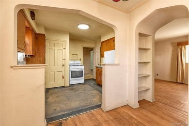 ** Welcome Home! ** Don't miss this great opportunity to make - photo 7
