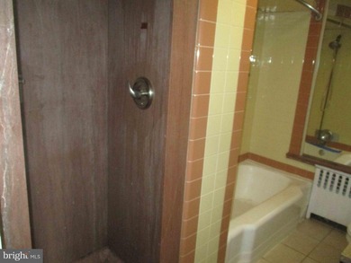 Three bedroom , 1.5 bath brick home with concrete facade and - photo 8