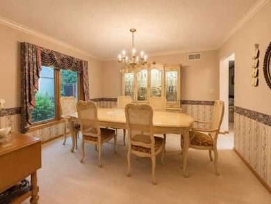 Quality-built brick ranch in desirable River Forest Estates! - photo 19