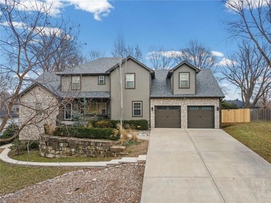 Weatherby Lake Home For Sale in Weatherby Lake Missouri