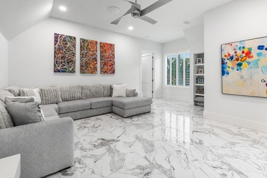 Rare Bayfront Opportunity. Constructed with concrete and just 3 - photo 29