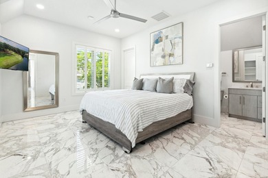 Rare Bayfront Opportunity. Constructed with concrete and just 3 - photo 31