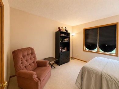 Quality-built brick ranch in desirable River Forest Estates! - photo 34