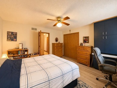 Quality-built brick ranch in desirable River Forest Estates! - photo 37