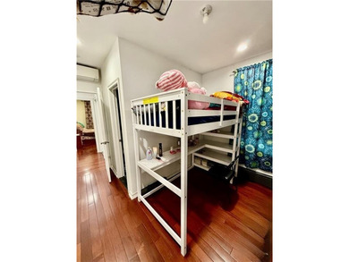 Totally renovated and stunning fully detached Victorian home in - photo 6