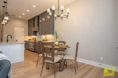 Like-new Bentwood Country Club home featuring 3 bedrooms, 2 - photo 10