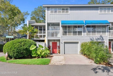 Well-appointed townhome in an ideal island location! Come see - photo 1