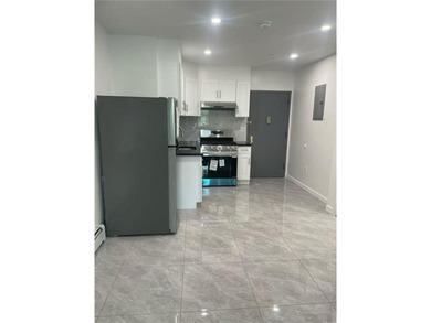Beautiful 4th-floor duplex featuring 3 bedrooms and 2 bathrooms - photo 4